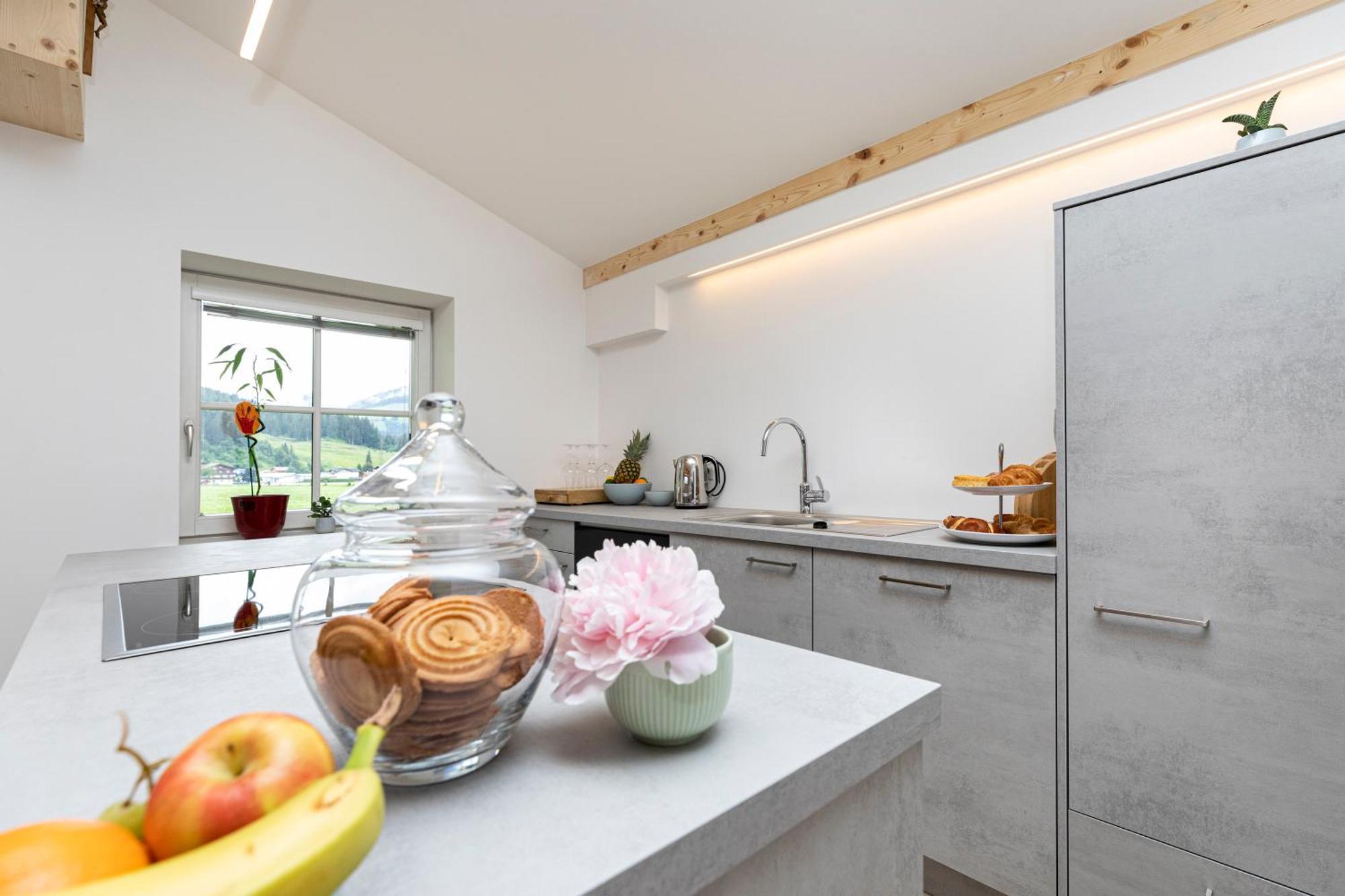 Haus Deutinger Bed and Breakfast Flachau Rum bild